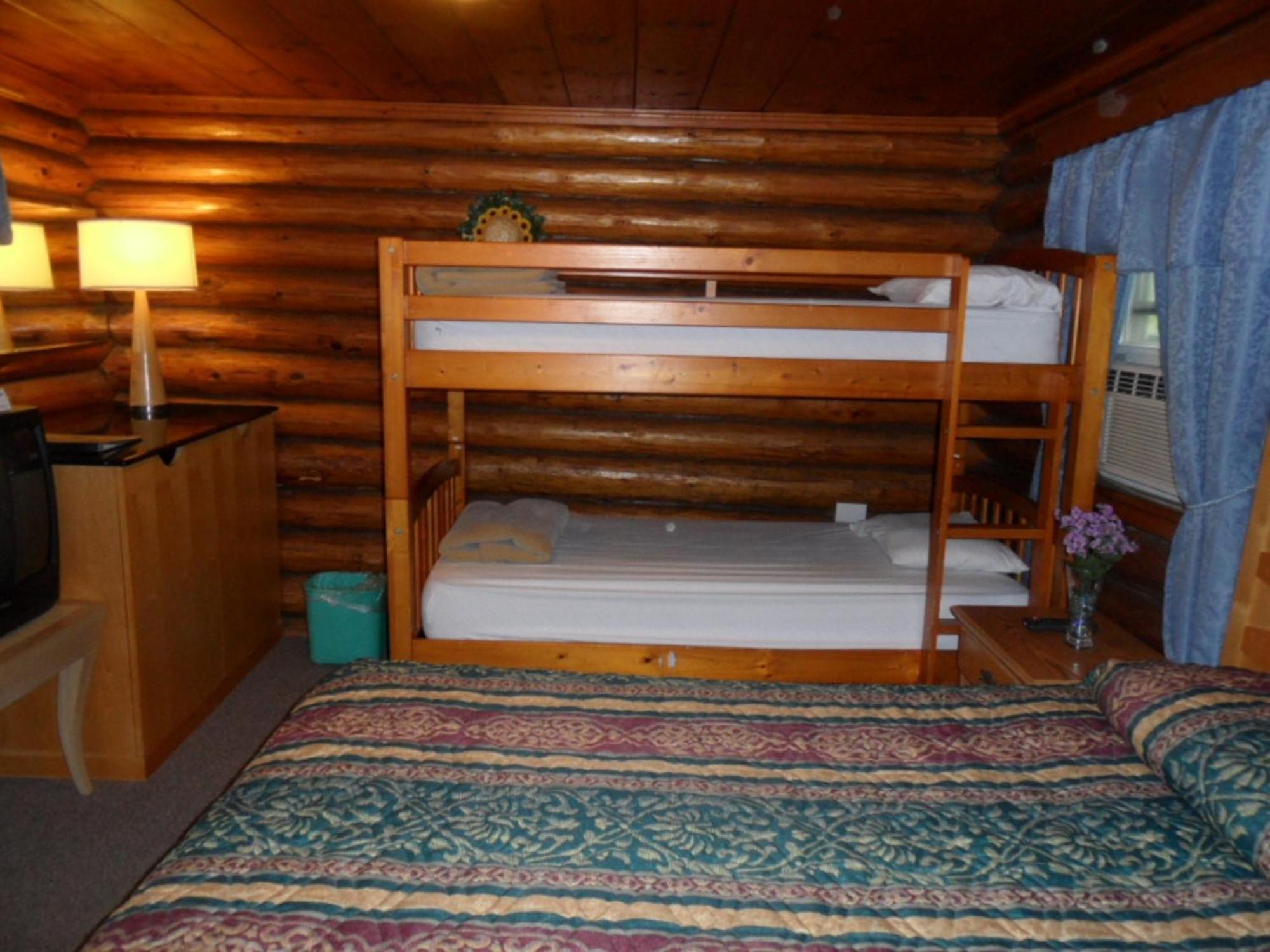 Seven Dwarfs Cabin - On The Brook Cabins Lake George Pokój zdjęcie